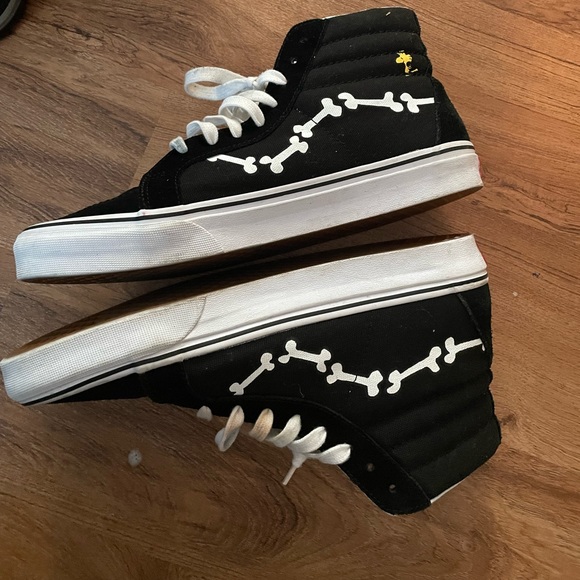 Vans Sk8-Hi Blk/wht “Peanut Movie Edition” Sz. 10       100% Authentic - Picture 4 of 6